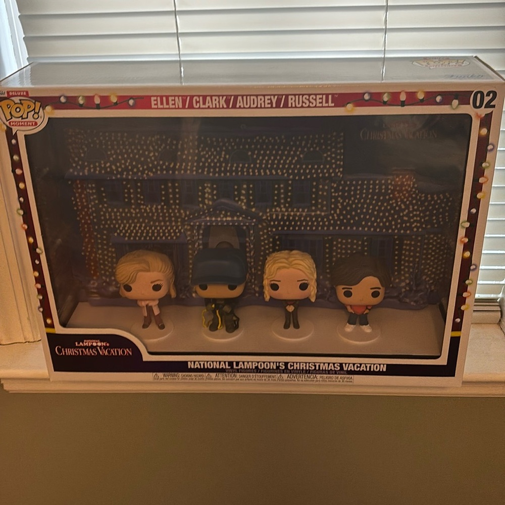 NWT deluxe pop moment Lampoons Christmas Vacation